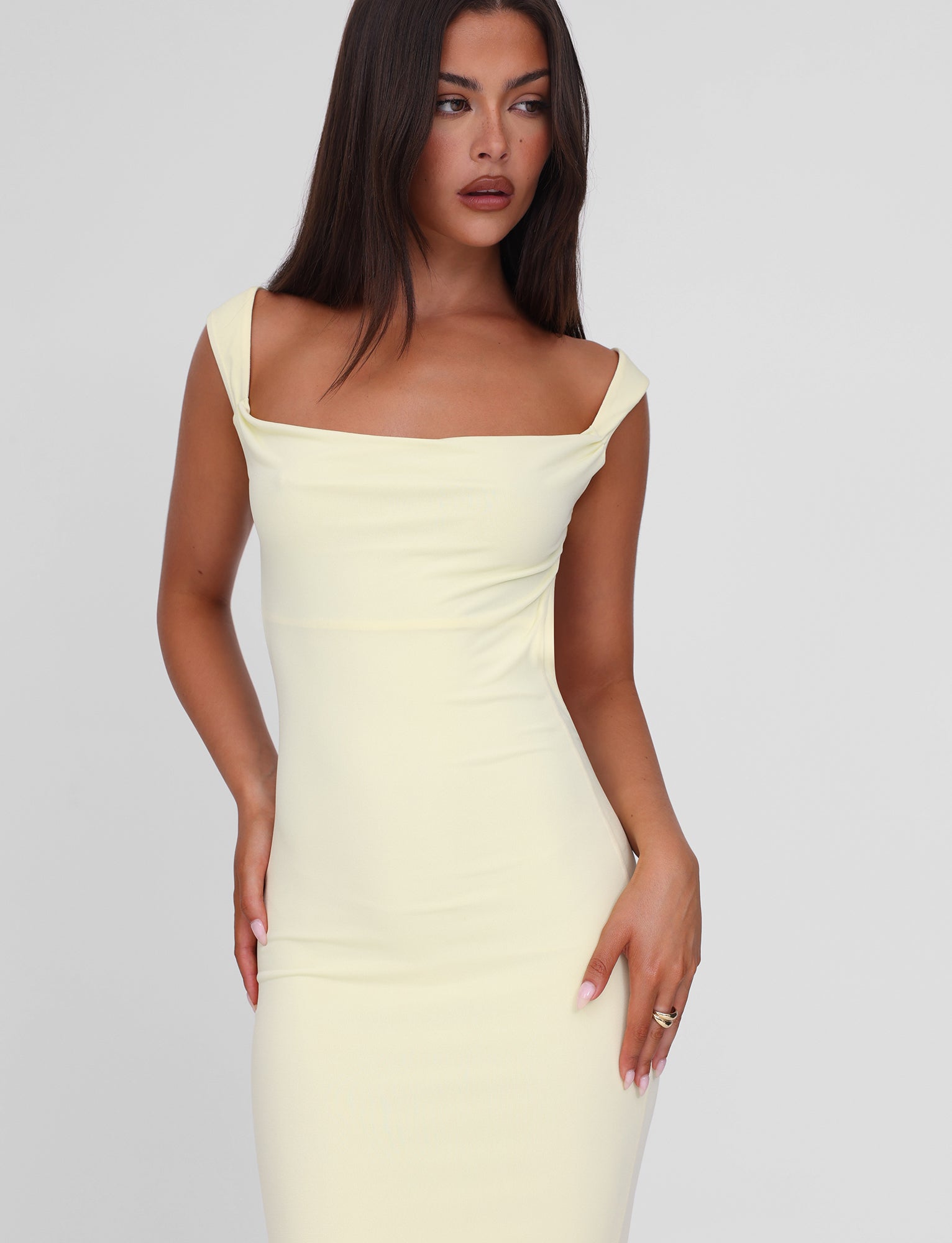 TM15138_ZITA_DRESS_YELLOW_4of6.jpg