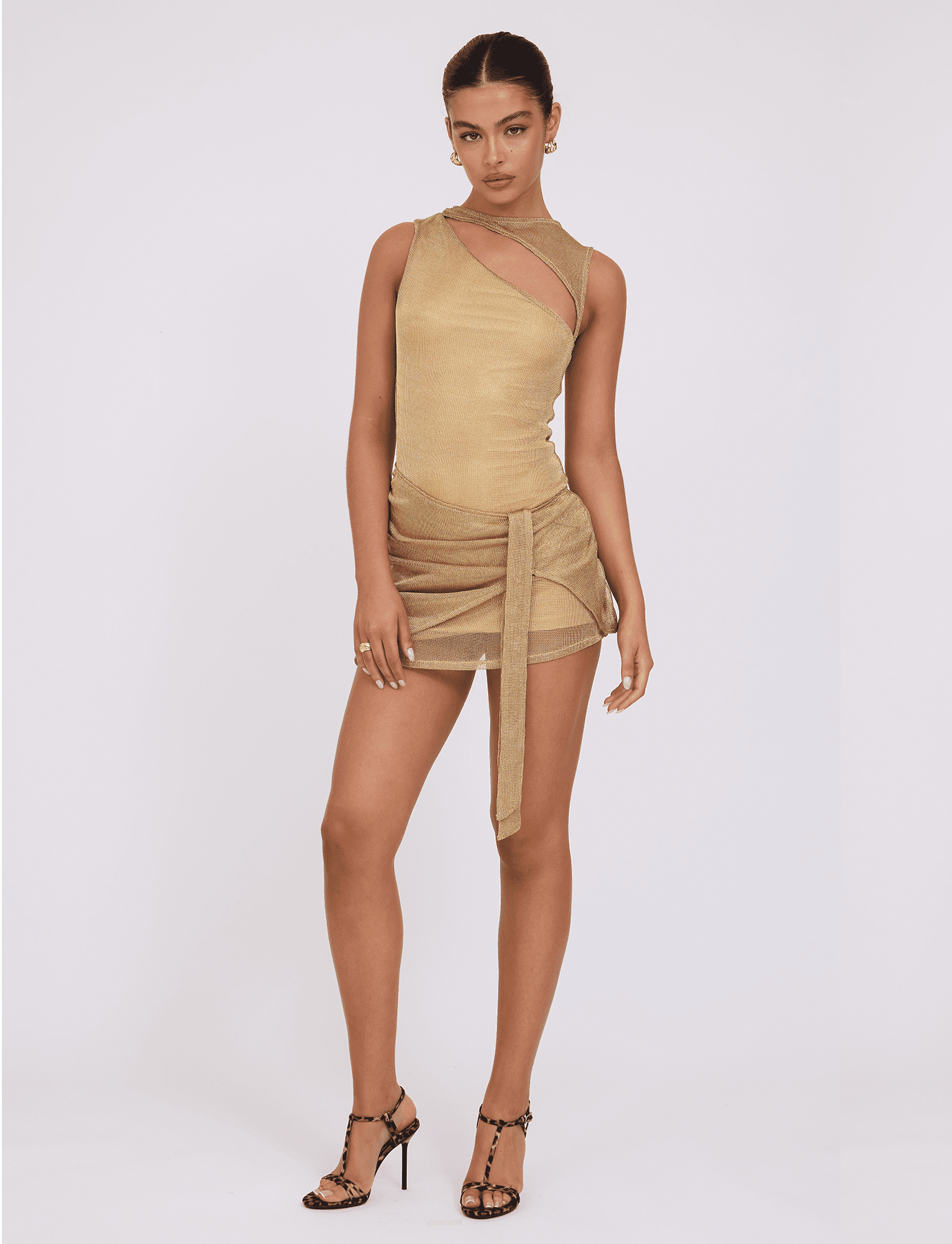 TM15928-ORA-03-2100-AZELMADRESS-GOLD5.png