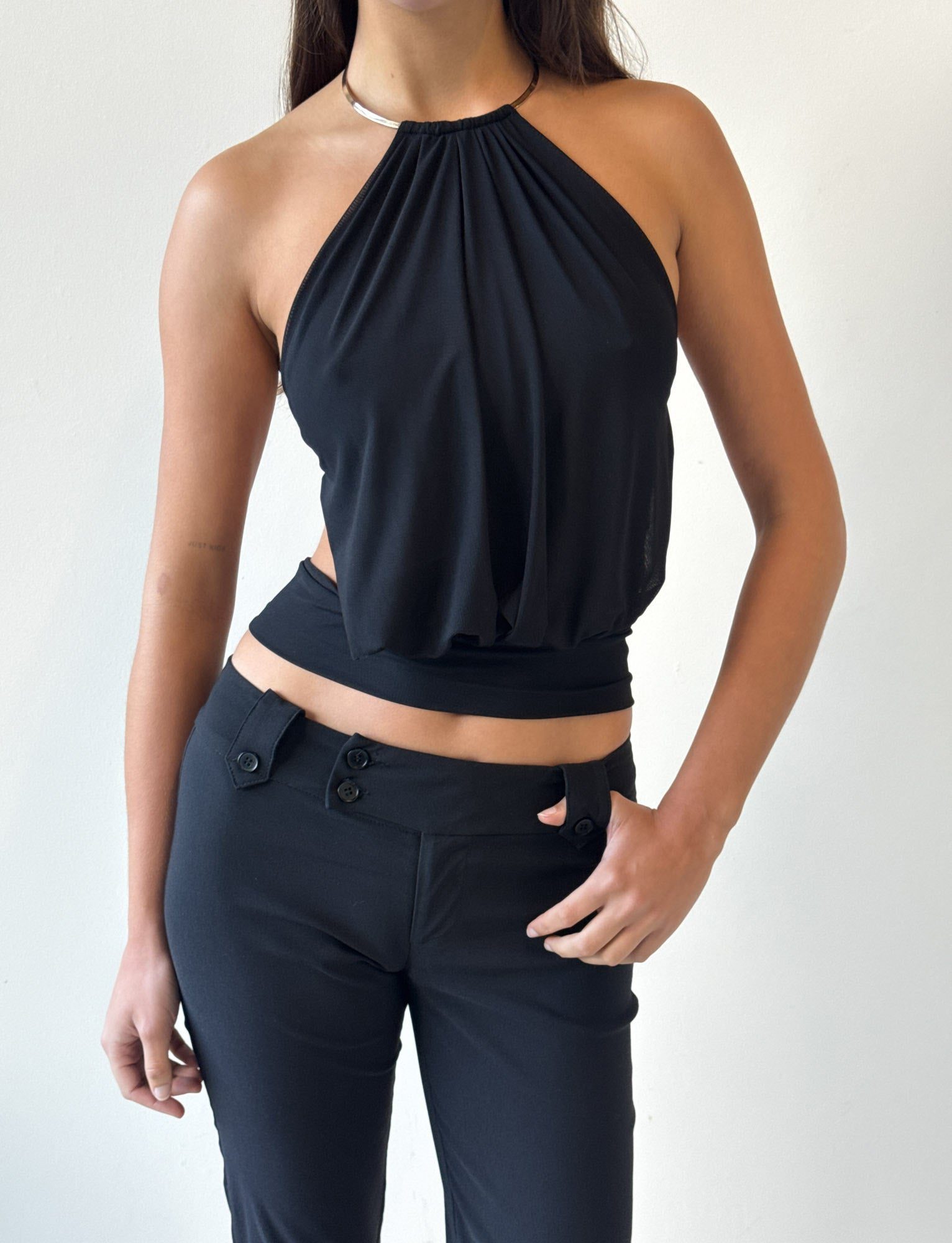 TM17826_EVANNA_TOP_BLACK_1of4_1.jpg