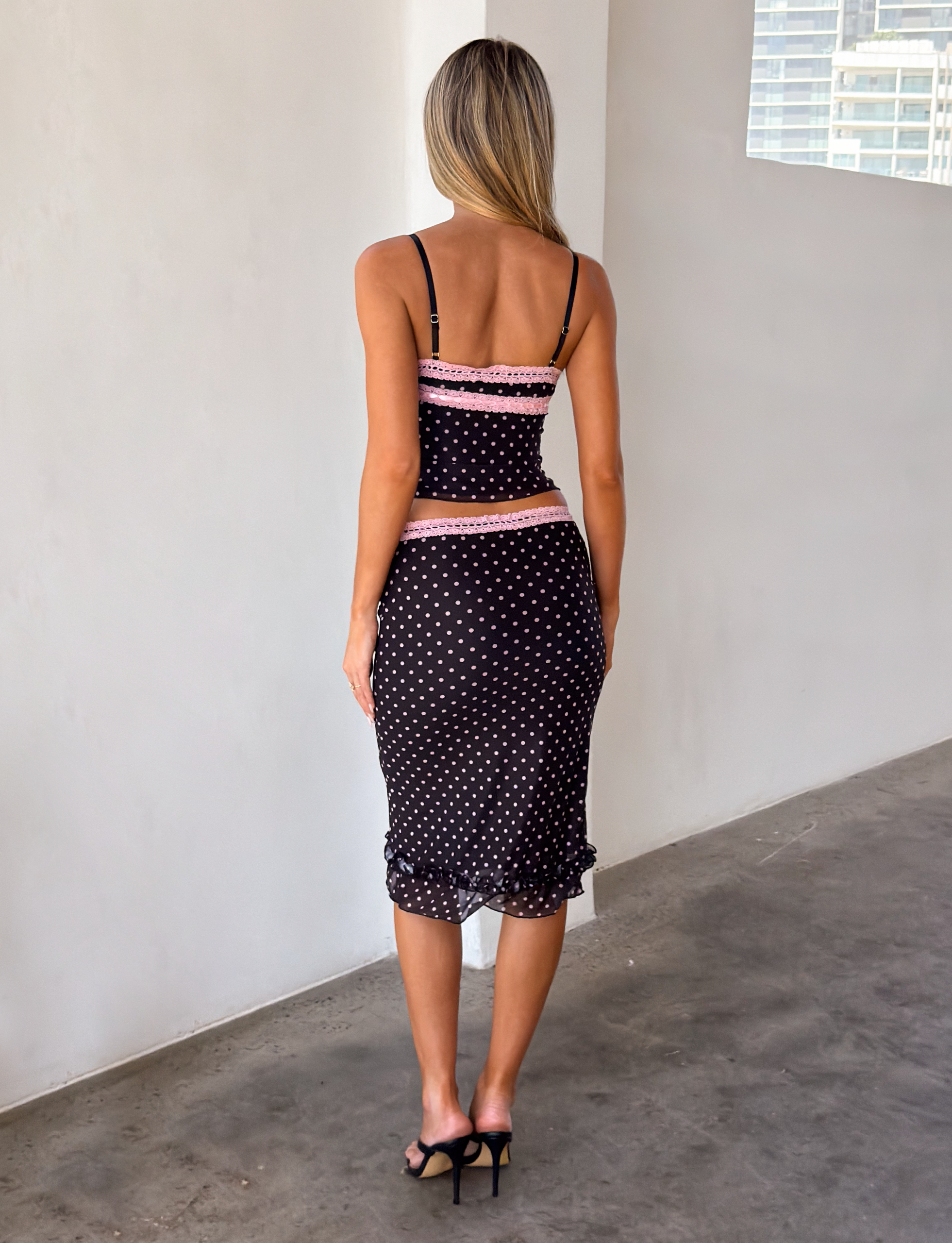 TM18062_AMARA_TOP_BLACKPINK_8_620c57a4-0599-4cfe-8195-d212aed5efd2.png