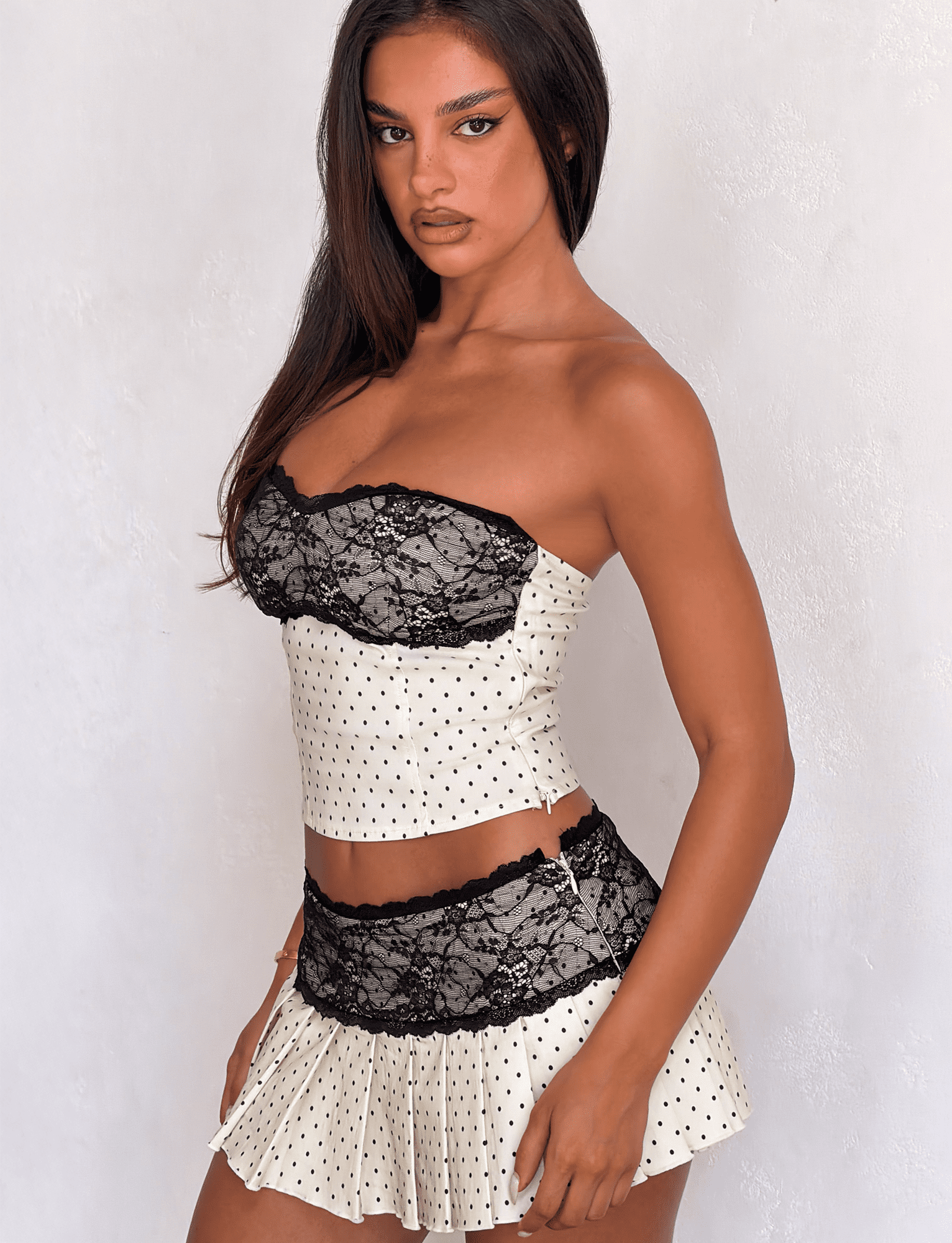 TM18209_KITTIESTRAPLESS_SKORT_CREAMDOT_6.png