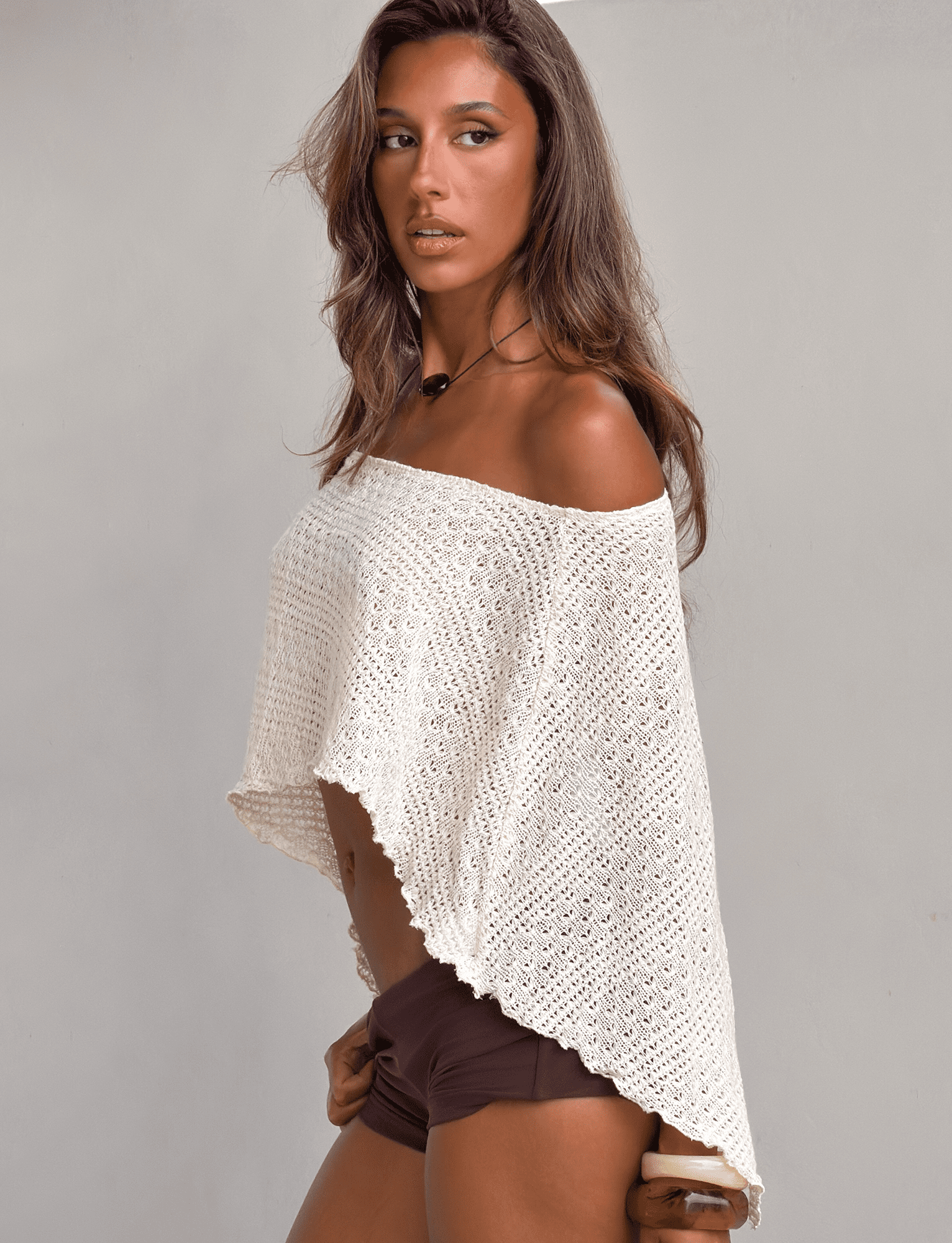 TMTP4721_FAIRLEE_PONCHO_CREAM__2.png