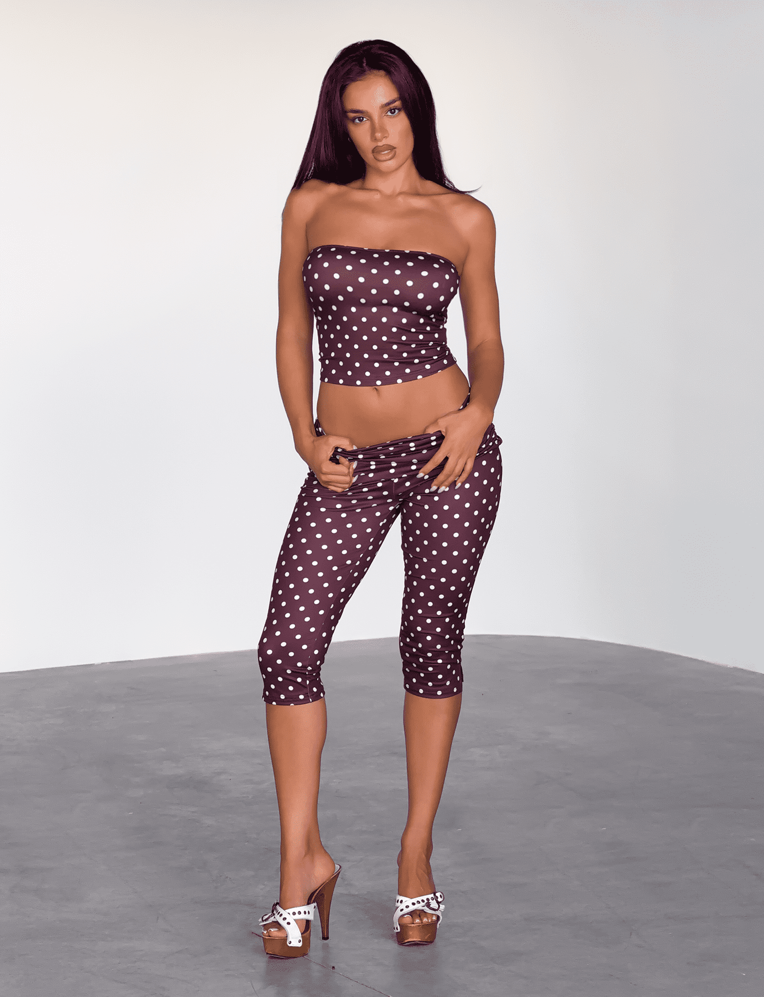 TMTP4943_VALIPOLKADOT_CHOC_3.png
